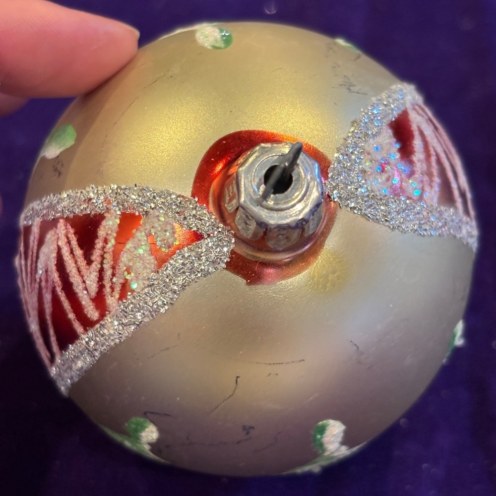 Vintage Mid-Century Hand Painted Pine Trees Glitter Glass Christmas Ornament - Picture 4 of 7